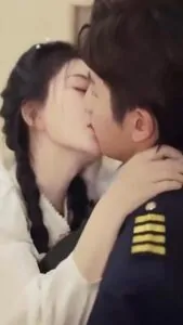 Xuyên Sách Năm 70 Cùng Cơ Trưởng Mặt Lạnh Giặt Ga Trải Giường Mỗi Đêm