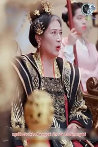 Vẫn Vì Người Ly Biệt Mà Soi Sáng Hoa Rơi