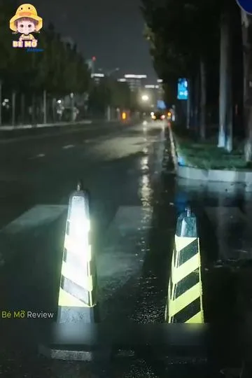 DarkCornersFB0324-1590